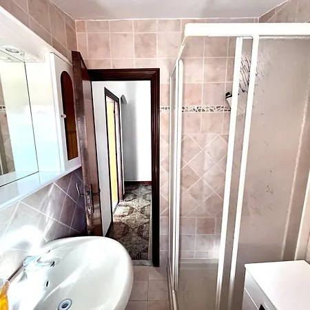 Casa Gioia Nel Cuore Di Carloforte; Wifi E Ac * Carloforte (Isola di San Pietro)