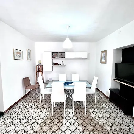 Casa Gioia Nel Cuore Di Carloforte; Wifi E Ac Apartment